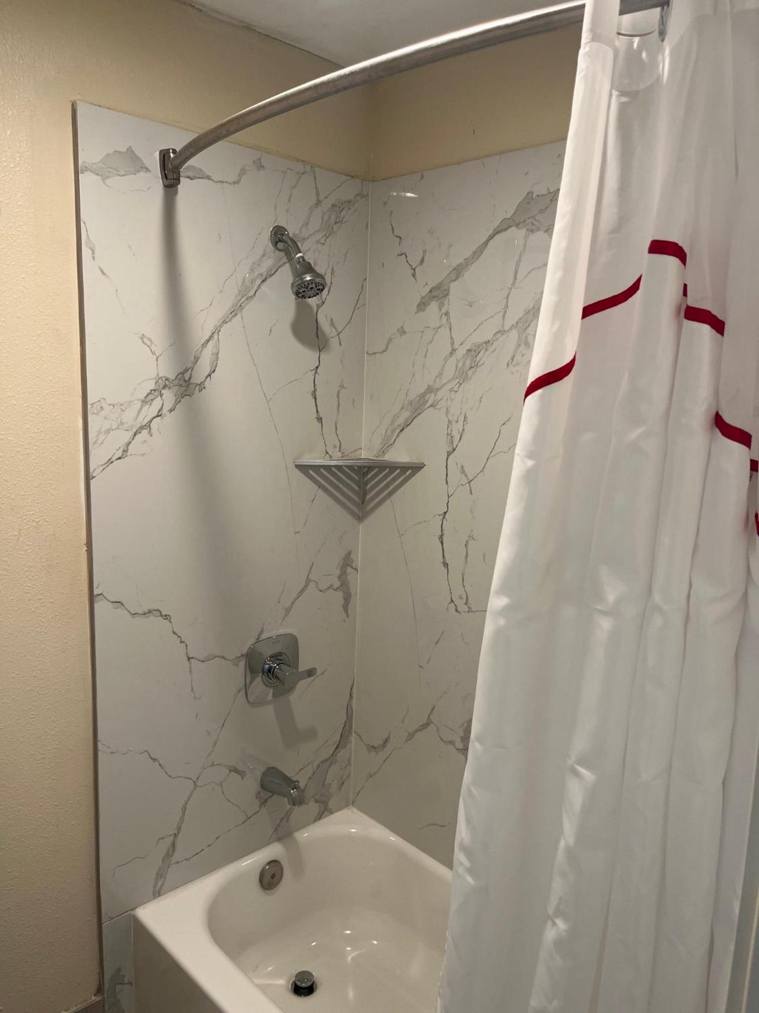 Red Roof Inn Haltom City エクステリア 写真