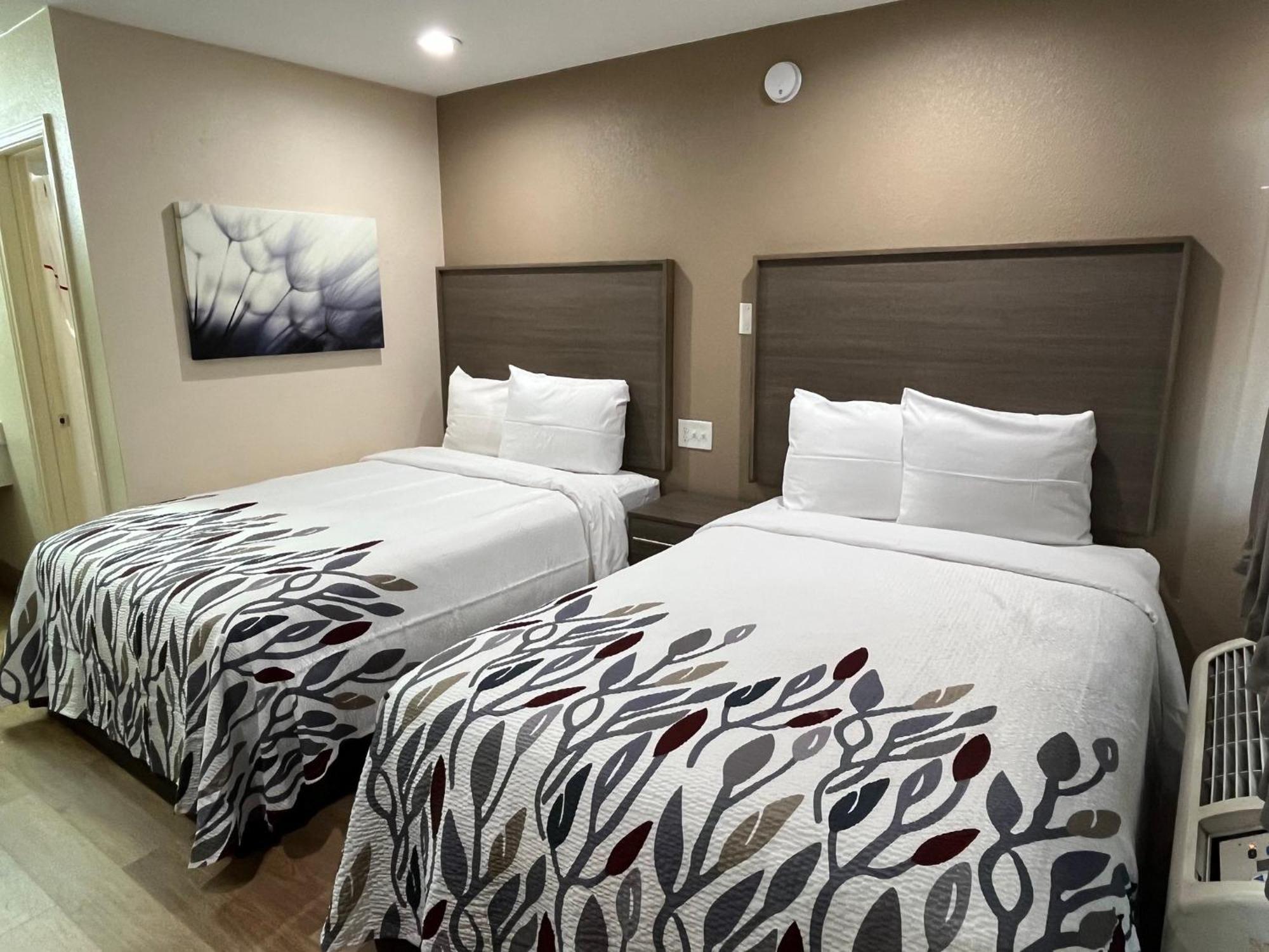 Red Roof Inn Haltom City エクステリア 写真